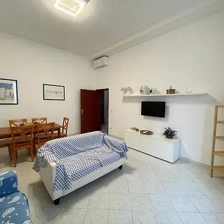 A Due Passi Dal Mare